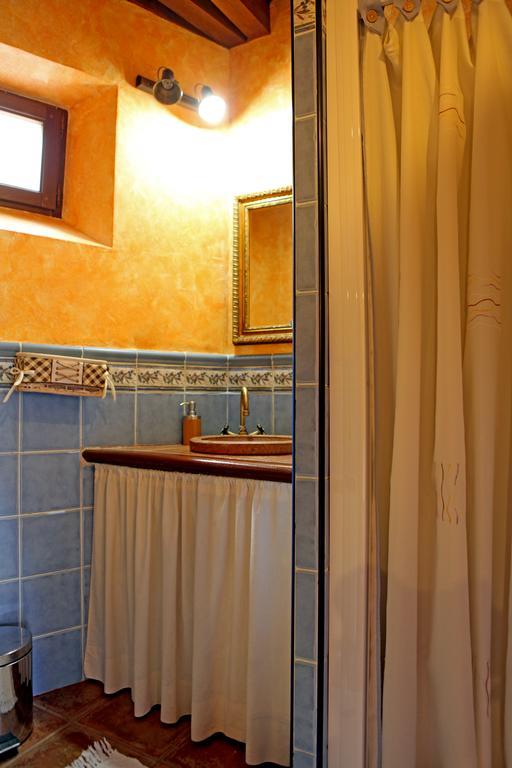 Apartamentos Rurales La Solana Robledillo De Gata Eksteriør bilde
