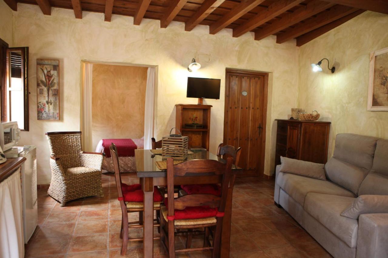Apartamentos Rurales La Solana Robledillo De Gata Eksteriør bilde